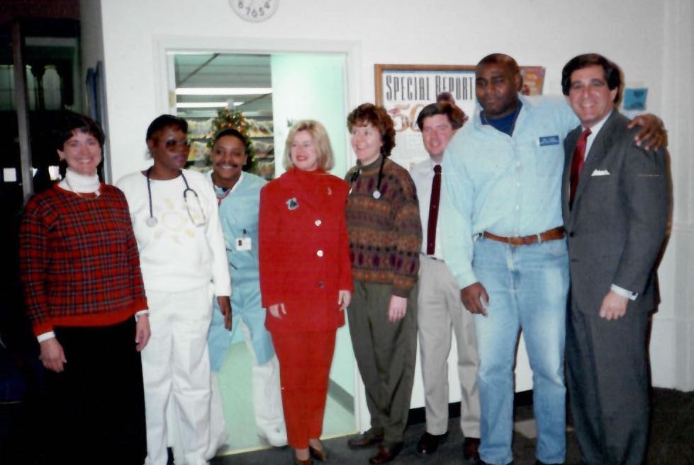 Tipper Gore and clinic staff in 1998